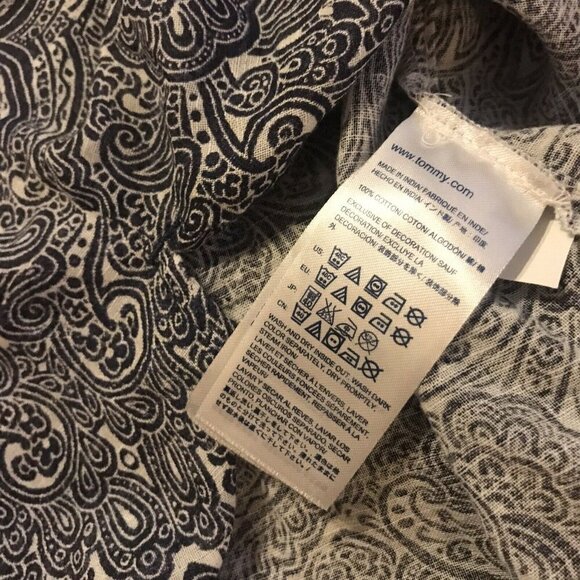 Tommy Hilfiger. Size S/P. Cotton long sleeve 1/2 button down shirt. Lt Wt. B22 - Picture 7 of 8